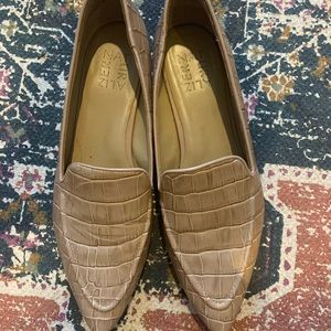 Naturalizer loafers